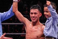 Видео боя: Мигель Флорес — Крис Авалос Видео боя: Мигель Флорес — Крис Авалос