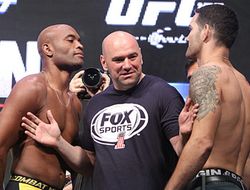 Взвешивание UFC 168: Уайдман–Силва II, Раузи–Тейт II, Барнетт–Браун фото - Взвешивание UFC 168: Уайдман–Силва II, Раузи–Тейт II, Барнетт–Браун