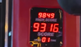 Это шок! Холлоуэй и Корейский Зомби состязались на силомере — внезапный результат: видео Это шок! Холлоуэй и Корейский Зомби состязались на силомере — внезапный результат: видео