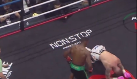 По печени! Самаке нокаутировал Кнэппа: видео По печени! Самаке нокаутировал Кнэппа: видео