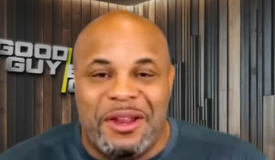 Зря Аспиналл троллит Джонса — Кормье Зря Аспиналл троллит Джонса — Кормье