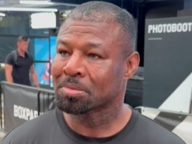 Усик-Дюбуа 2. Легендарный Мосли ставит на андердога Усик-Дюбуа 2. Легендарный Мосли ставит на андердога - фото