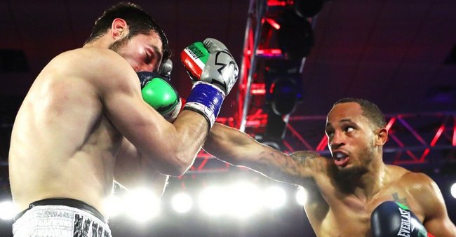 0-Rob_Brant_vs_Khasan_Baysangurov_action1.jpg